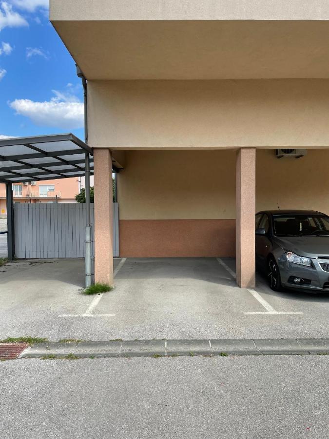 Lipa Apartment Ζάγκρεμπ Εξωτερικό φωτογραφία